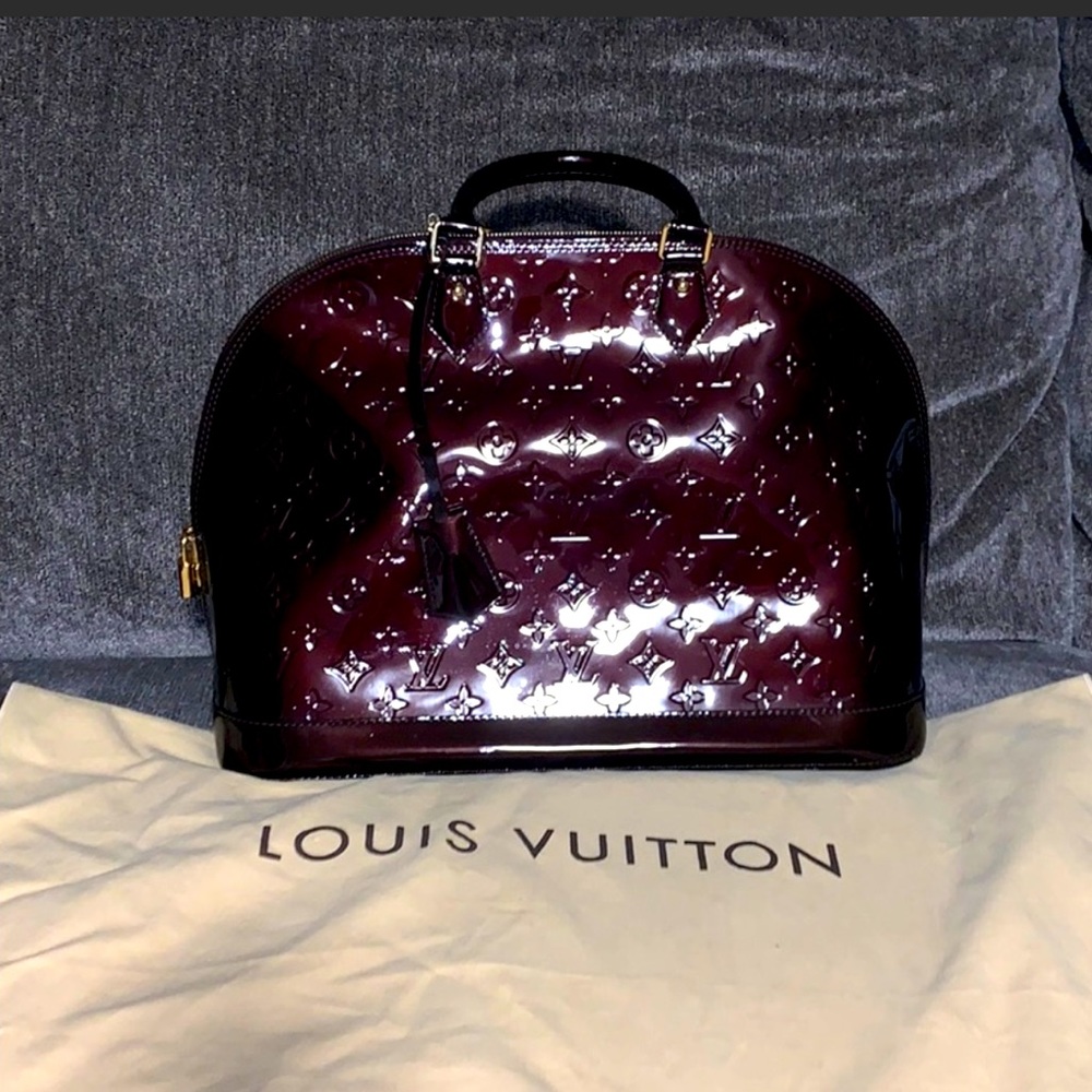 LOUIS VUITTON ALMA BAG (big size MM) burgundy
